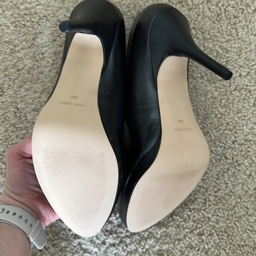 NIB kristal platform leather pump size 9.5